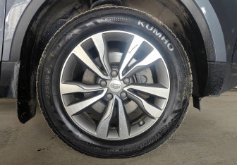 Подержанный автомобиль Geely Atlas 2021 года (19 фото)