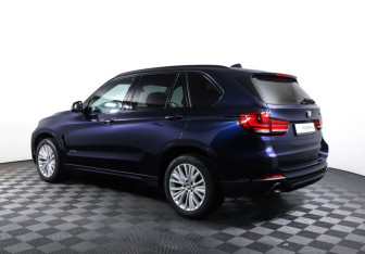 Подержанный автомобиль BMW X5 2016 года (7 фото)