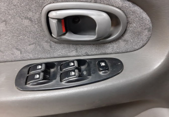 Подержанный автомобиль Kia Spectra Sedan 2007 года (19 фото)