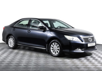 Подержанный автомобиль Toyota Camry Sedan 2012 года (3 фото)