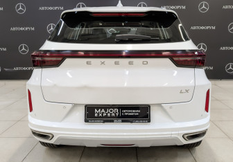 Подержанный автомобиль Exeed LX 2022 года (6 фото)