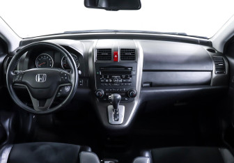 Подержанный автомобиль Honda CR-V 2012 года (8 фото)