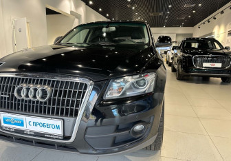 Подержанный автомобиль Audi Q5 2011 года (9 фото)