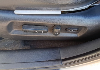 Подержанный автомобиль Hyundai Santa Fe 2008 года (16 фото)