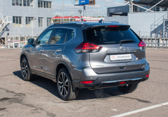 Подержанный автомобиль Nissan X-Trail 2021 года (7 фото)