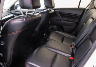 Подержанный автомобиль Mazda 3 Sedan 2012 года (11 фото)