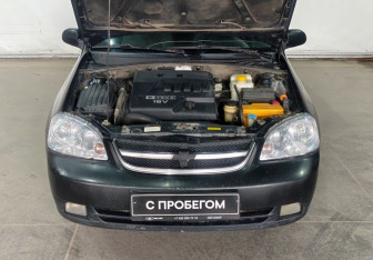 Подержанный автомобиль Chevrolet Lacetti Wagon 2007 года (17 фото)