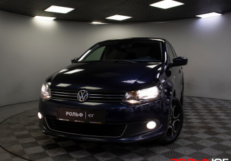 Подержанный автомобиль Volkswagen Polo Sedan 2011 года (20 фото)