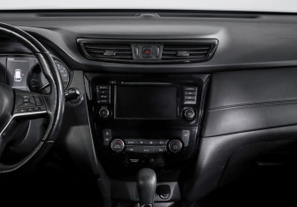 Подержанный автомобиль Nissan X-Trail 2021 года (13 фото)