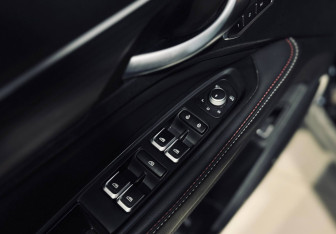 Подержанный автомобиль Geely Tugella 2022 года (23 фото)