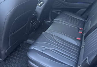 Подержанный автомобиль Chery Tiggo 9 2024 года (9 фото)