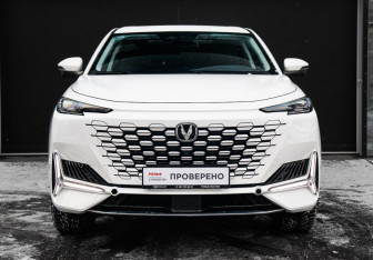 Подержанный автомобиль Changan UNI-K 2023 года (2 фото)