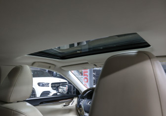 Подержанный автомобиль Lexus ES 2014 года (19 фото)