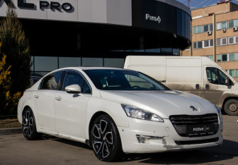 Подержанный автомобиль Peugeot 508 Sedan 2012 года (3 фото)