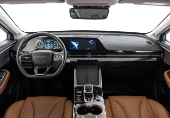 Подержанный автомобиль Omoda C5 2023 года (14 фото)