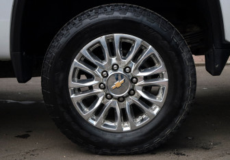 Подержанный автомобиль Chevrolet Silverado 2020 года (21 фото)