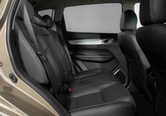 Подержанный автомобиль Geely Emgrand X7 2020 года (10 фото)