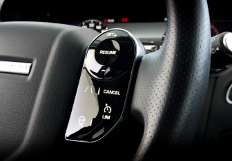 Подержанный автомобиль Land Rover Range Rover Velar 2020 года (30 фото)