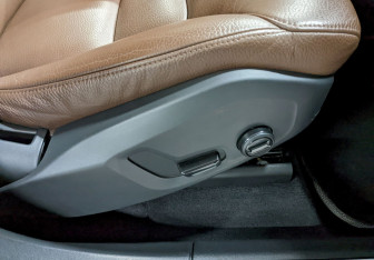 Подержанный автомобиль Volvo XC60 2019 года (22 фото)