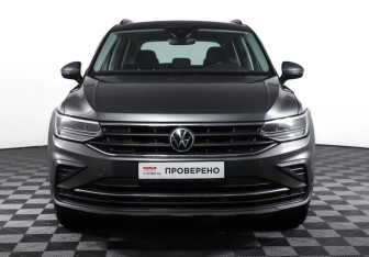 Подержанный автомобиль Volkswagen Tiguan 2021 года (2 фото)