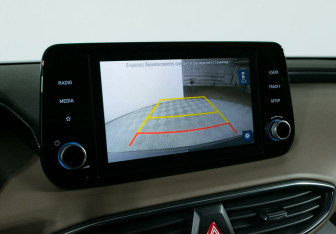 Подержанный автомобиль Hyundai Santa Fe 2022 года (13 фото)