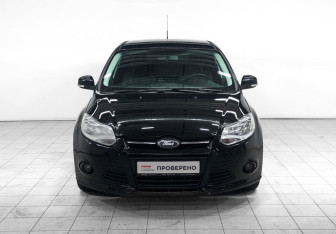 Подержанный автомобиль Ford Focus Hatchback 2014 года (2 фото)