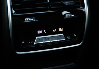 Подержанный автомобиль BMW X5 2019 года (23 фото)