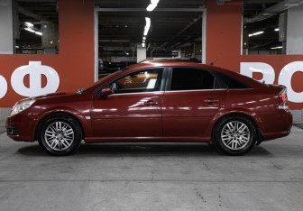 Подержанный автомобиль Opel Vectra Sedan 2006 года (8 фото)