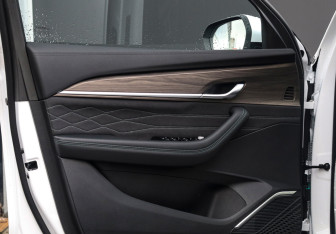 Новый Geely Monjaro 2025 (20 фото)