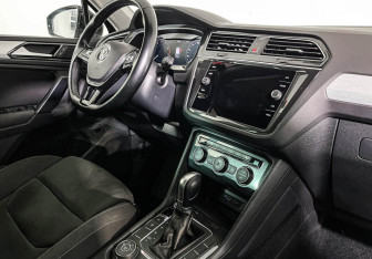Подержанный автомобиль Volkswagen Tiguan 2018 года (9 фото)