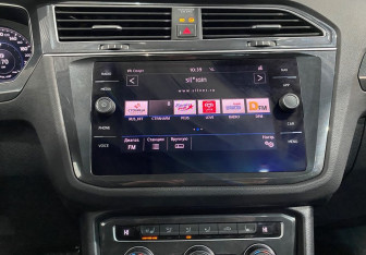 Подержанный автомобиль Volkswagen Tiguan 2018 года (13 фото)
