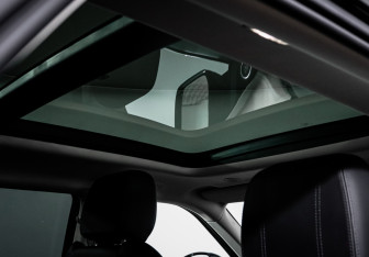 Подержанный автомобиль Land Rover Range Rover Evoque 2022 года (17 фото)