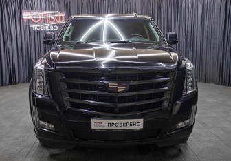 Подержанный автомобиль Cadillac Escalade Suv 2019 года (2 фото)