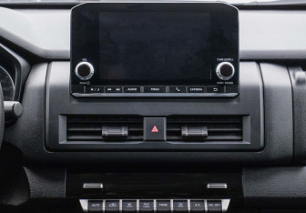 Подержанный автомобиль Mitsubishi L200 2024 года (12 фото)