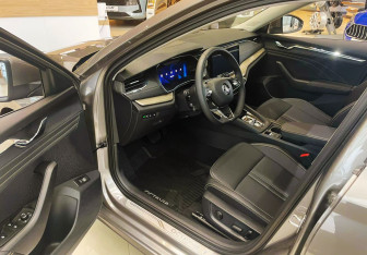 Новый Skoda Octavia Liftback 2025 (10 фото)