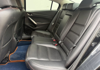 Подержанный автомобиль Mazda 6 Sedan 2013 года (11 фото)