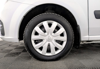 Подержанный автомобиль LADA (ВАЗ) Largus Wagon 2021 года (18 фото)