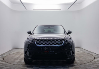 Подержанный автомобиль Land Rover Range Rover Velar 2019 года (2 фото)