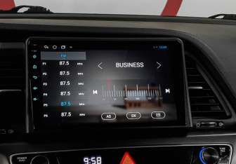 Подержанный автомобиль Hyundai Sonata 2017 года (11 фото)