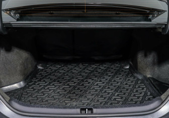 Подержанный автомобиль Toyota Corolla Sedan 2014 года (10 фото)