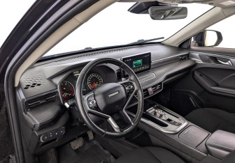Подержанный автомобиль Haval Jolion 2022 года (15 фото)
