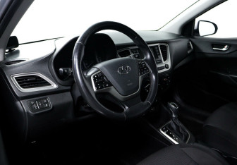 Подержанный автомобиль Hyundai Solaris Sedan 2020 года (10 фото)