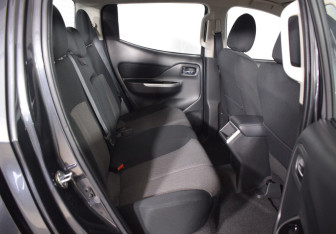 Новый Mitsubishi L200 2024 (9 фото)