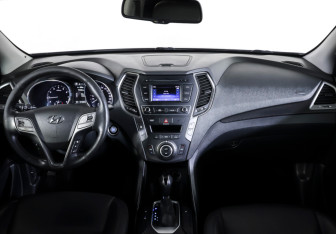 Подержанный автомобиль Hyundai Santa Fe 2016 года (13 фото)