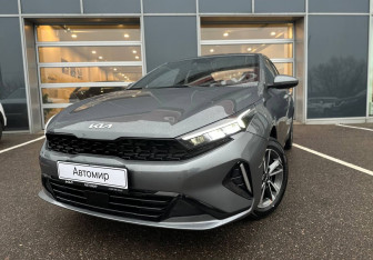 Новый Kia K3 Sedan 2025 (7 фото)