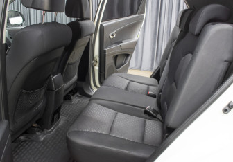 Подержанный автомобиль SsangYong Actyon 2011 года (11 фото)