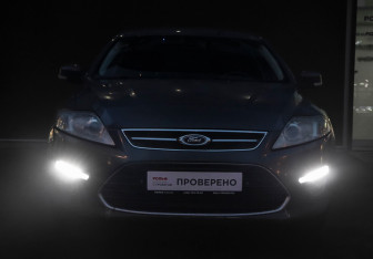 Подержанный автомобиль Ford Mondeo Sedan 2012 года (2 фото)