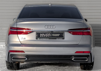 Подержанный автомобиль Audi A6 Sedan 2022 года (6 фото)