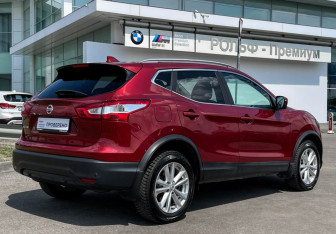 Подержанный автомобиль Nissan Qashqai 2018 года (5 фото)