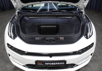 Подержанный автомобиль Zeekr 001 2023 года (9 фото)